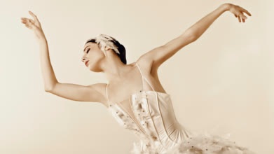 Danseuse classique pour un spectacle au Crès